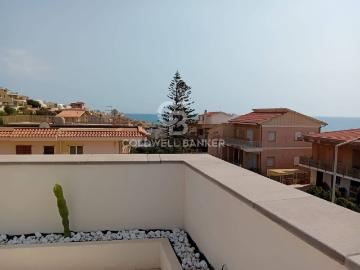 Appartamento in vendita di 163 m² in Viale della Pace, 194