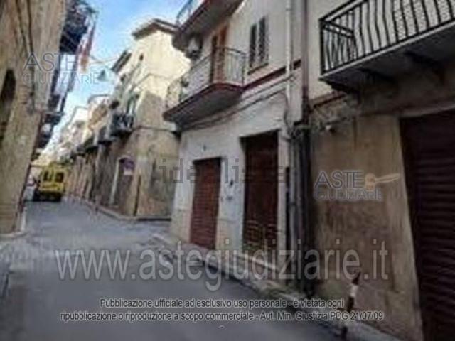 Appartamento in vendita di 164 m² in Via Camillo Benso Cavour, 107