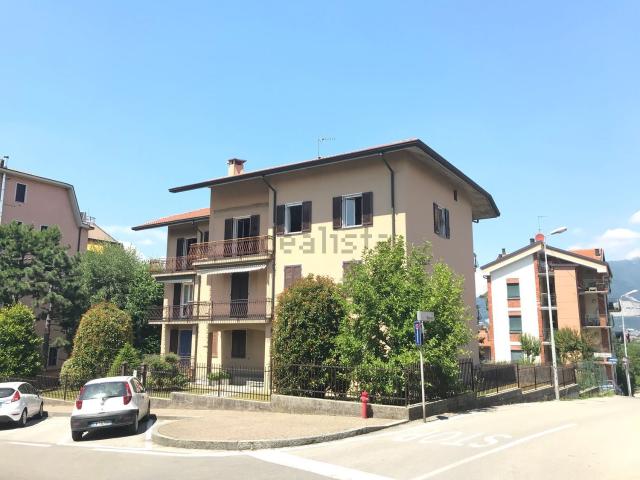 Appartamento in vendita di 164 m² in Via Beretta Andina, 36