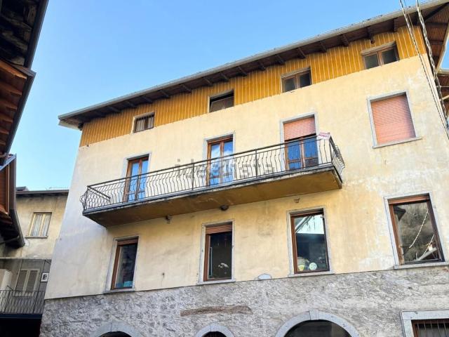 Appartamento in vendita di 164 m² in Via Guglielmo Marconi, 34