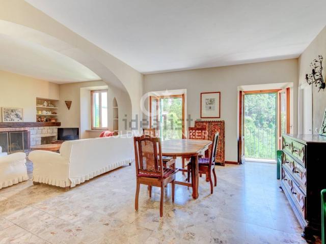 Appartamento in vendita di 164 m² in Via dell&apos Amore