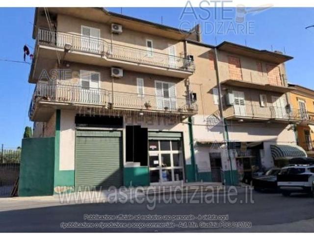 Appartamento in vendita di 164 m² in Via delle Scuole, 50