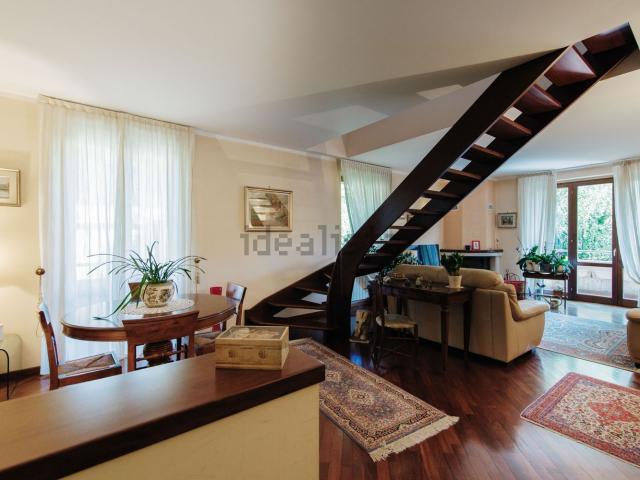 Appartamento in vendita di 164 m² in Via Sabbioncelli