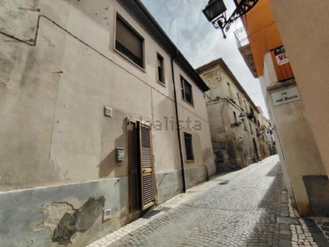 Appartamento in vendita di 164 m² in Via San Vittorino