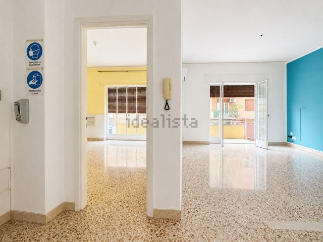 Appartamento in vendita di 164 m² in Via Ugo Foscolo, 10