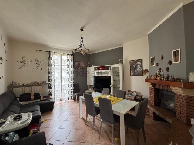 Appartamento in vendita di 164 m² in Corso Marcello Prestinari, 87