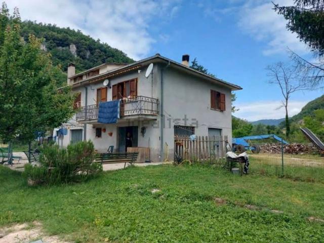 Appartamento in vendita di 164 m² in Località Pantana