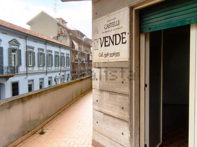 Appartamento in vendita di 165 m² in Via Cavour, 66