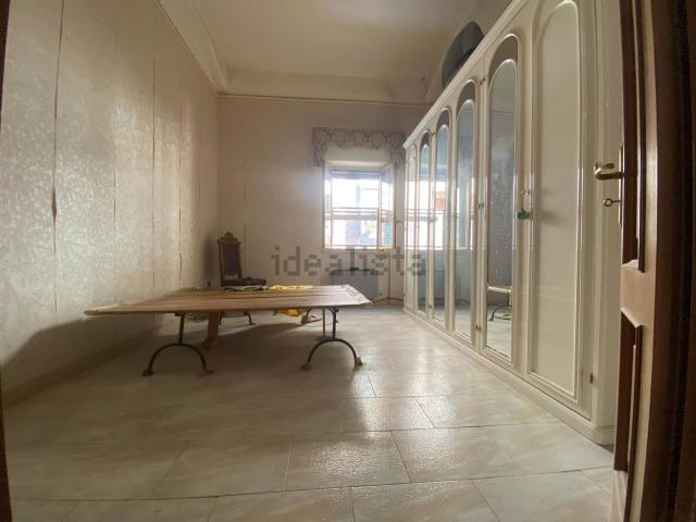 Appartamento in vendita di 165 m² in Via Camuglia Cola, 2
