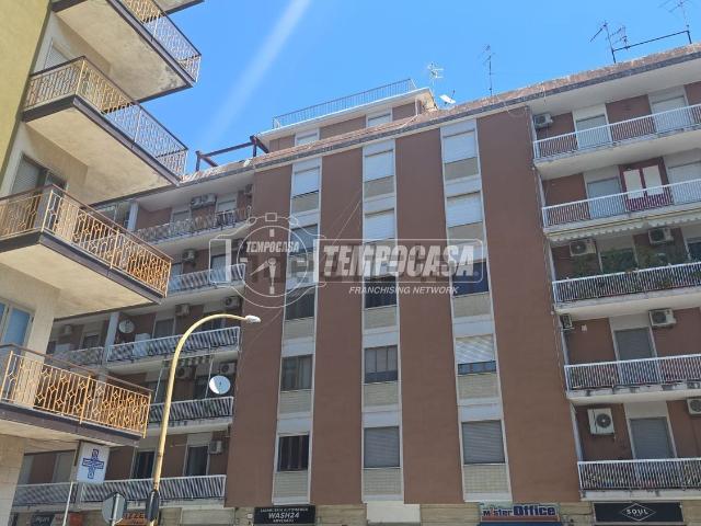 Appartamento in vendita di 165 m² in Via Carlo Amirante
