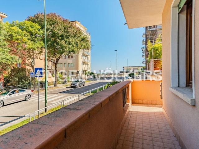 Appartamento in vendita di 165 m² in Via Cristoforo Colombo