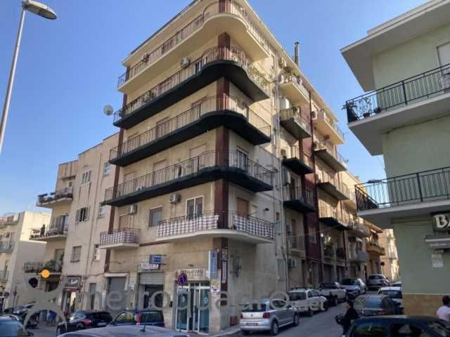 Appartamento in vendita di 165 m² in Via A. De Gasperi, 61