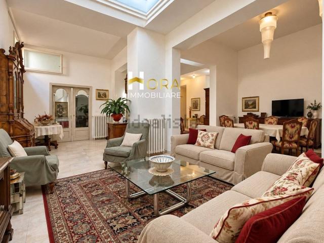 Appartamento in vendita di 165 m² in Via Antonio Gramsci