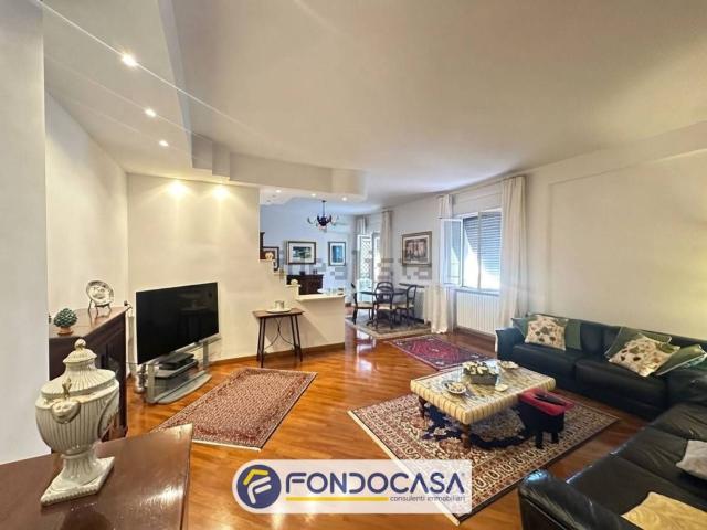 Appartamento in vendita di 165 m² in Via Ancona, 3