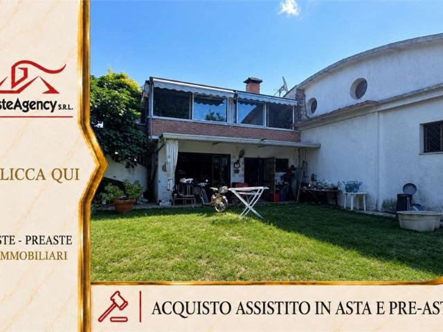 Appartamento in vendita di 165 m² in Via Aldo Manuzio, 10