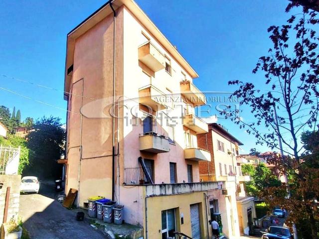 Appartamento in vendita di 165 m² in Via Ascanio della Corgna, 10