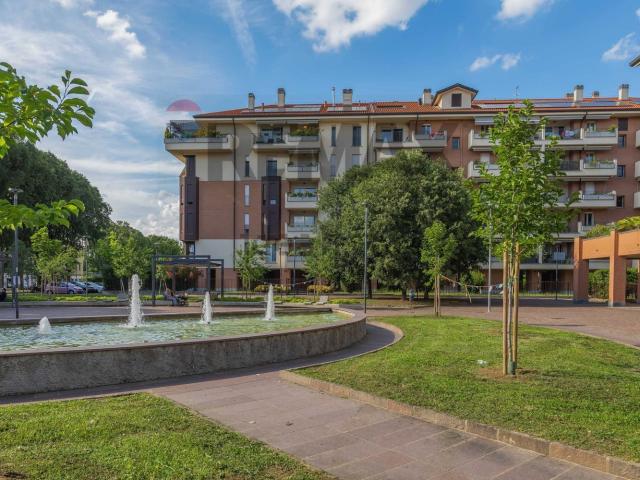 Appartamento in vendita di 165 m² in Via Bramante da Urbino, 14