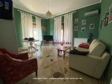 Appartamento in vendita di 165 m² in Via G. Matteotti, 1