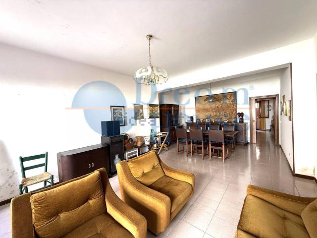 Appartamento in vendita di 165 m² in Via Giuseppe Garibaldi, 20
