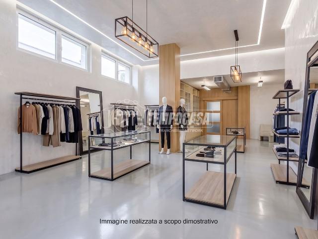 Appartamento in vendita di 165 m² in Via Guglielmo Marconi