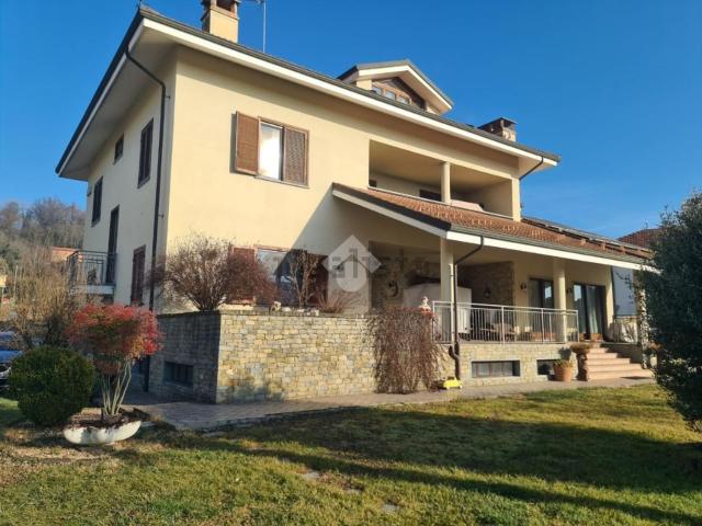 Appartamento in vendita di 165 m² in Via Don L. Orione, 202