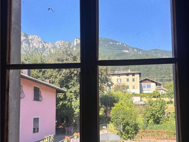 Appartamento in vendita di 165 m² in Via dei Ciliegi