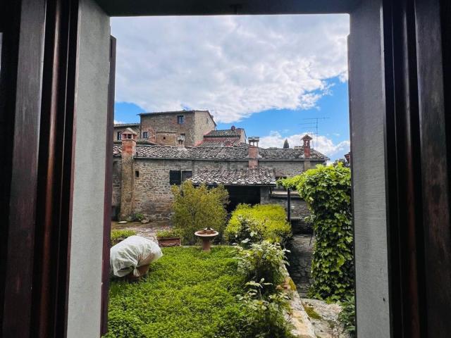 Appartamento in vendita di 165 m² in Via dei Poggi