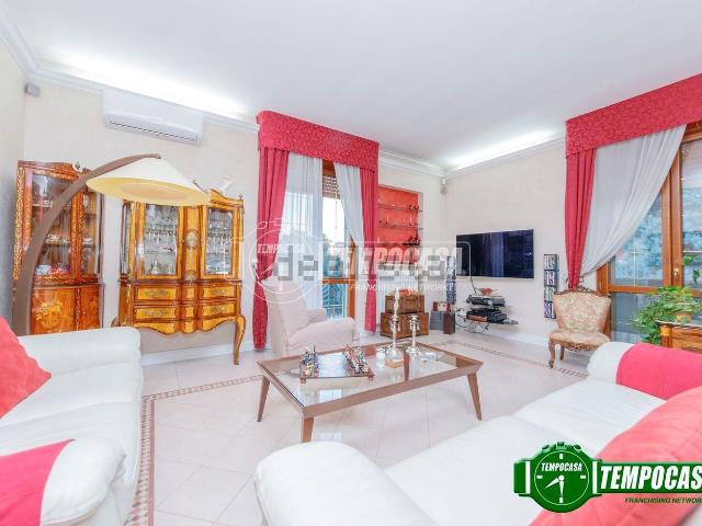 Appartamento in vendita di 165 m² in Via del Gesù