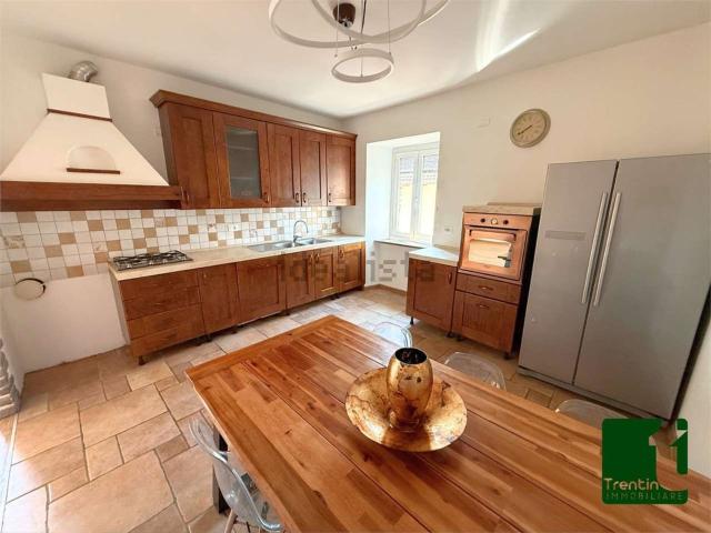 Appartamento in vendita di 165 m² in Via dell&apos  Asilo, 46