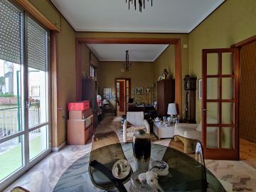 Appartamento in vendita di 165 m² in Via Duca d&apos Aosta