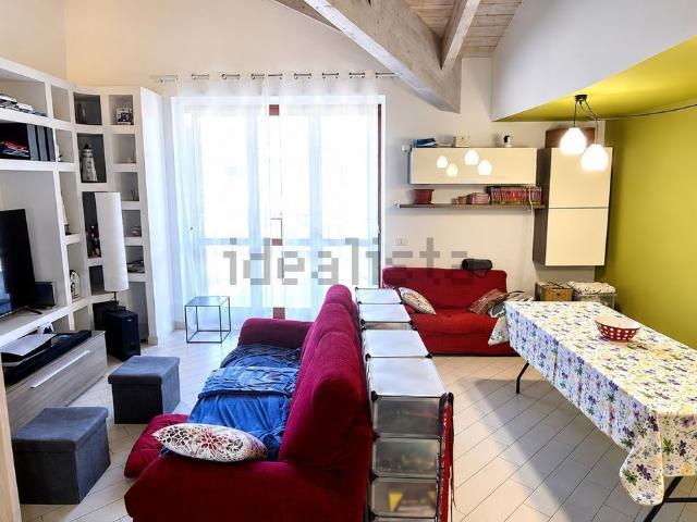 Appartamento in vendita di 165 m² in Via Eugenio Montale