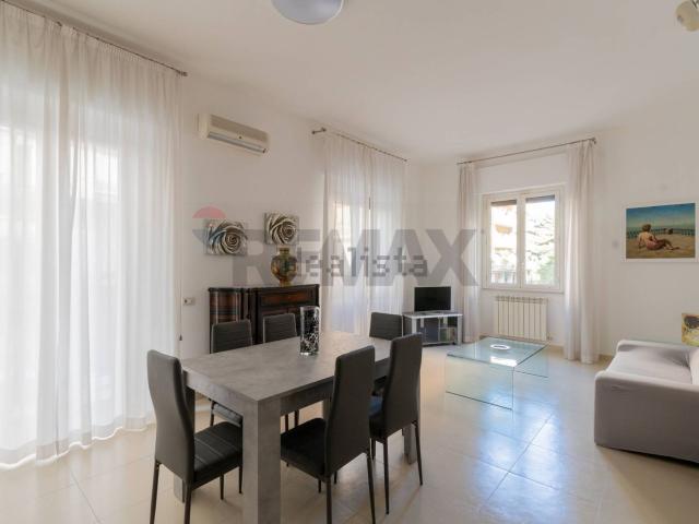 Appartamento in vendita di 165 m² in Via F. Petrarca, 50