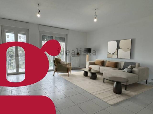 Appartamento in vendita di 165 m² in Via Fratelli Ottaviani, 11