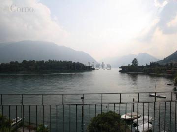 Appartamento in vendita di 165 m² in Via Leoni