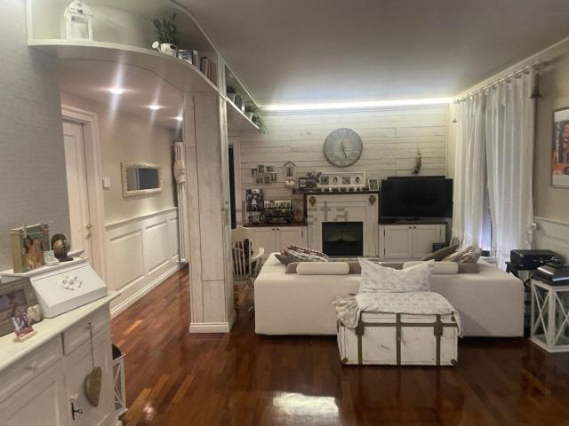 Appartamento in vendita di 165 m² in Via Luigi Galvani