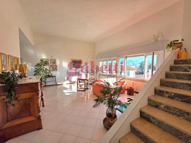 Appartamento in vendita di 165 m² in Via Nicola Pisano