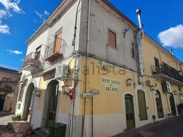 Appartamento in vendita di 165 m² in Via Nicotera