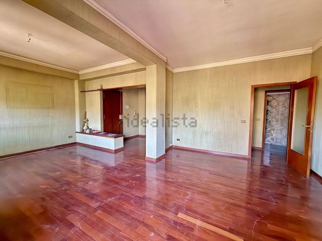 Appartamento in vendita di 165 m² in Via San Ten. Nicolosi, 25