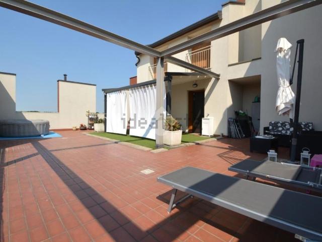 Appartamento in vendita di 165 m² in Via Pierre de Coubertin
