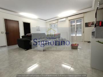 Appartamento in vendita di 165 m² in Via Re Martino d&apos Aragona