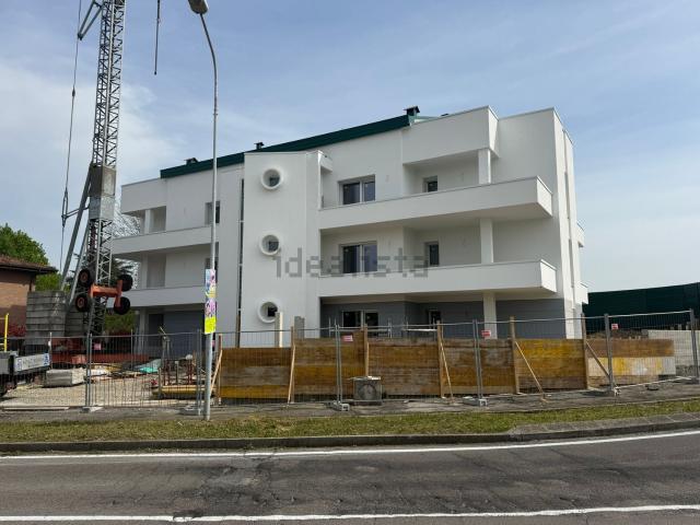 Appartamento in vendita di 165 m² in Via Vandelli, 56