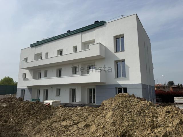 Appartamento in vendita di 165 m² in Via Vandelli, 56