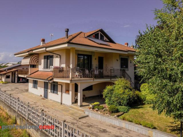 Appartamento in vendita di 165 m² in Via Vigone, 49