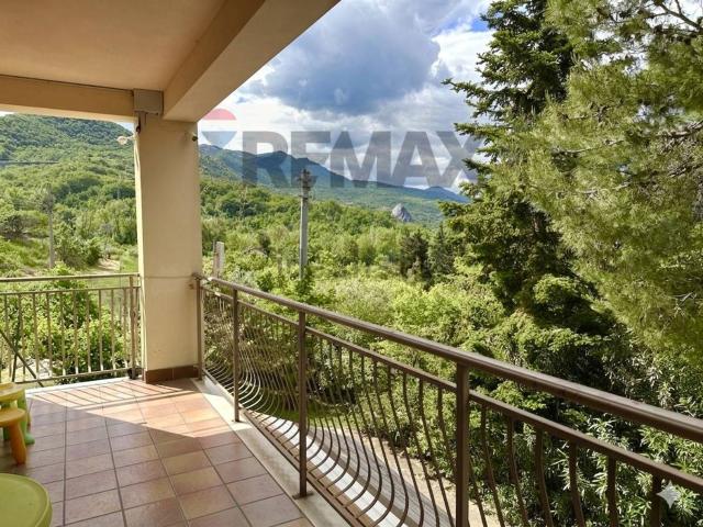 Appartamento in vendita di 165 m² in Via Vignali, 7