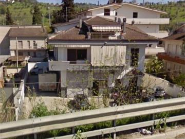 Appartamento in vendita di 165 m² in Via Zittola, 9