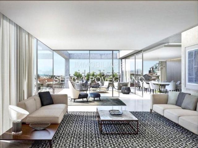 Appartamento in vendita di 165 m² in Viale Cesare Battisti angolo San Liberale