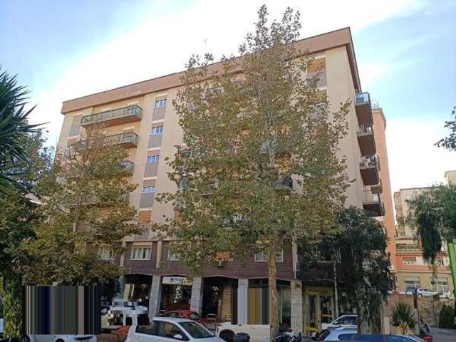 Appartamento in vendita di 165 m² in Viale della Regione, 12