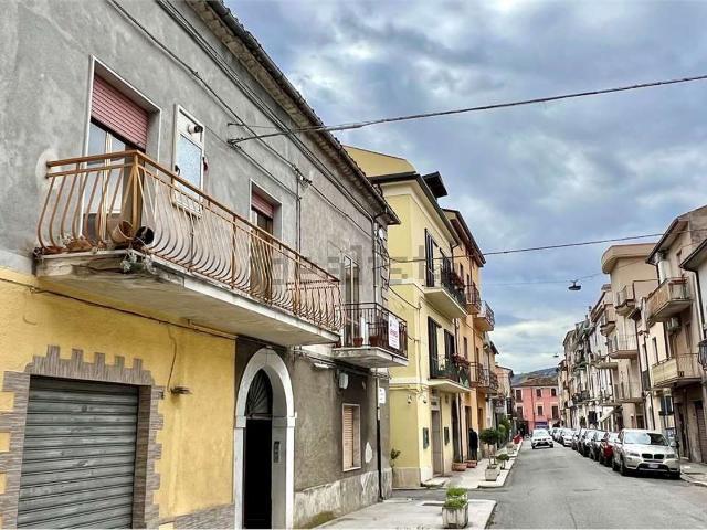 Appartamento in vendita di 165 m² in Corso Luigi Saraceni, 42