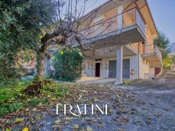 Appartamento in vendita di 165 m² in Frazione Collebigliano, 47