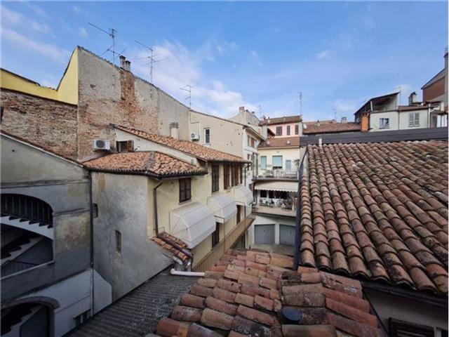 Appartamento in vendita di 165 m² in Piazza del Borgo